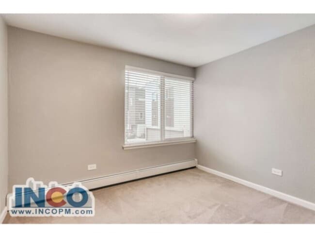 Building Photo - 1585 S Vallejo St