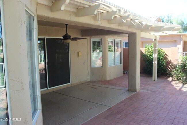 Building Photo - 14482 W Buffalo Trail