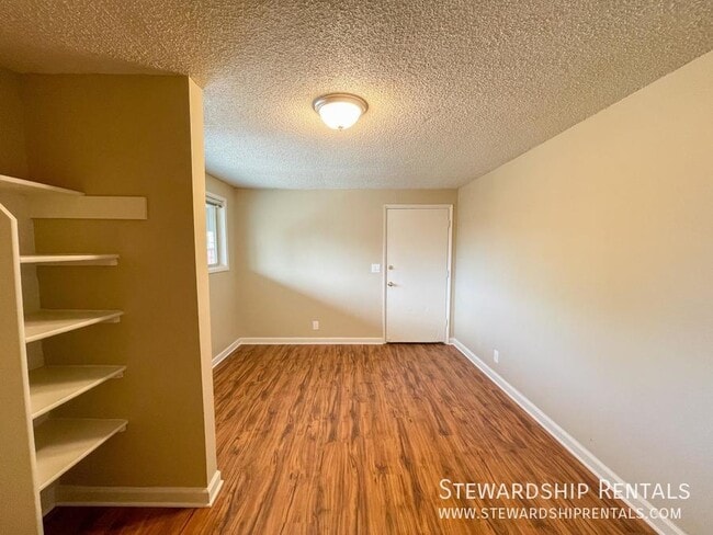 Building Photo - 1793 Patterson Alley