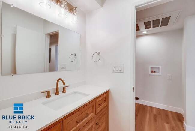 Building Photo - 5415 Corteen Pl