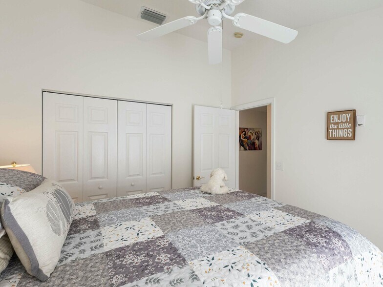 Building Photo - 12807 Hampton Lakes Cir