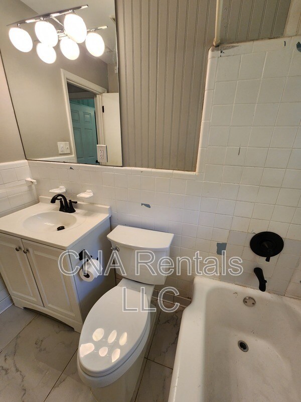 Building Photo - 730 McBurnette Rd N E