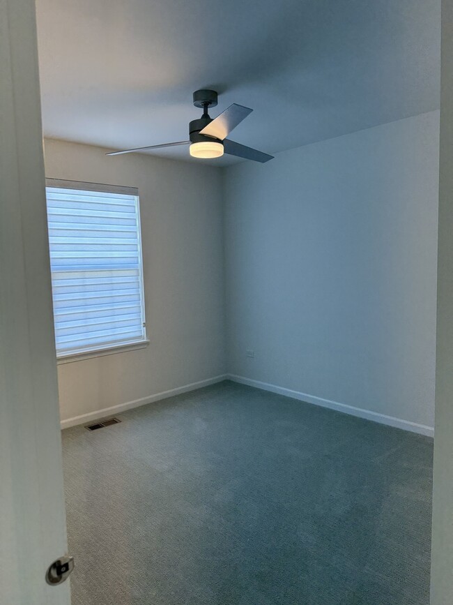 Building Photo - 4443 Monroe Ct