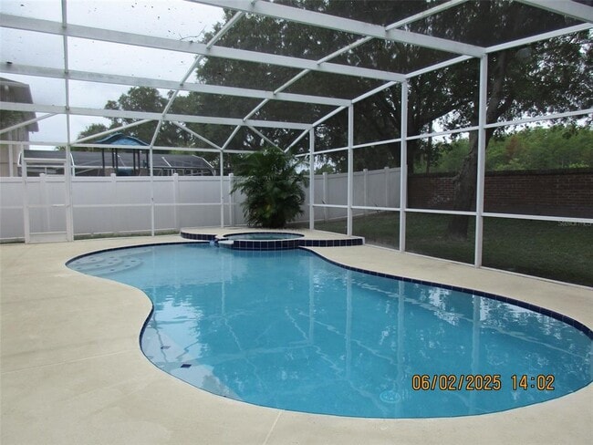 Building Photo - 14402 Huntingfield Dr