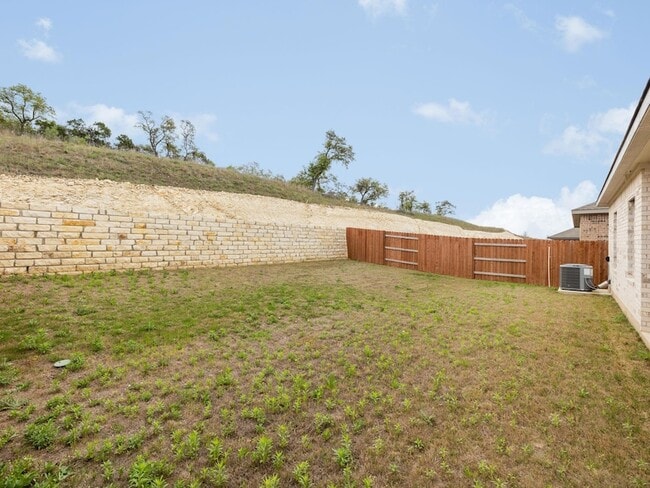 Building Photo - 2704 Indian Clover Trl