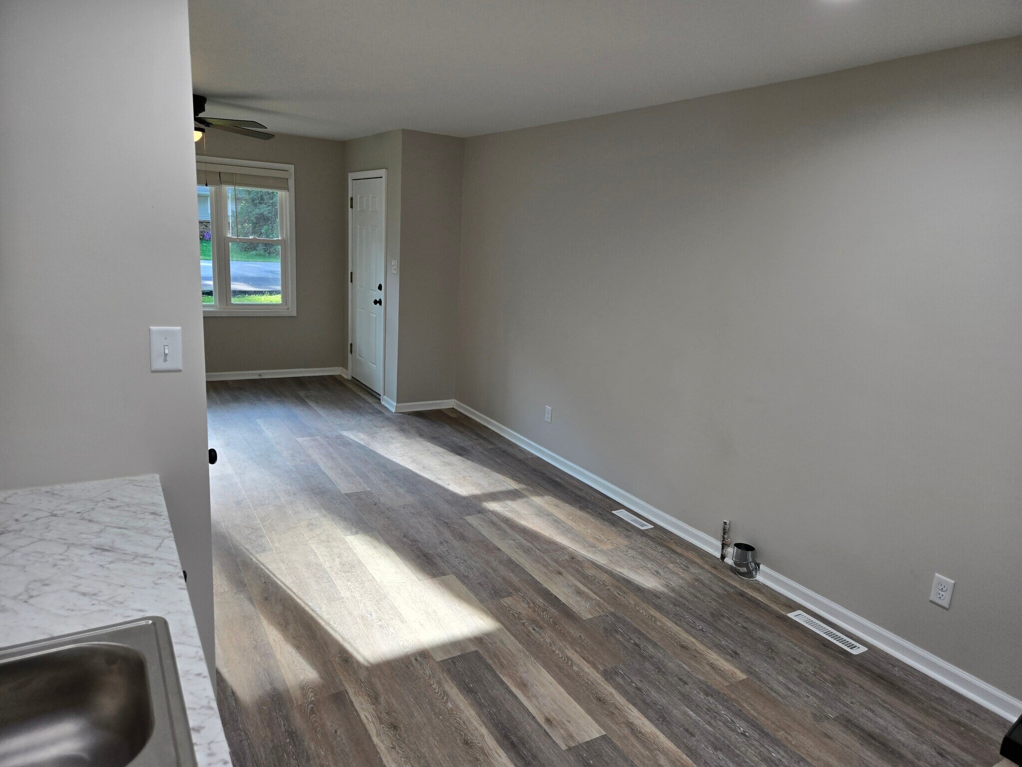 Building Photo - 809 S 15th St