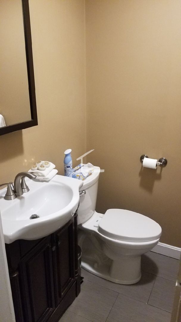 Building Photo - HOT FENWAY LISTING!!!!!