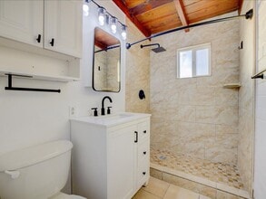 Building Photo - 174 W Borrego St