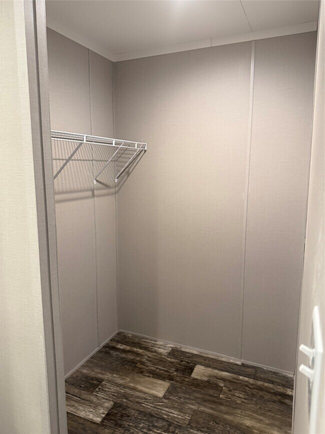 Building Photo - 2430 County Rd 318