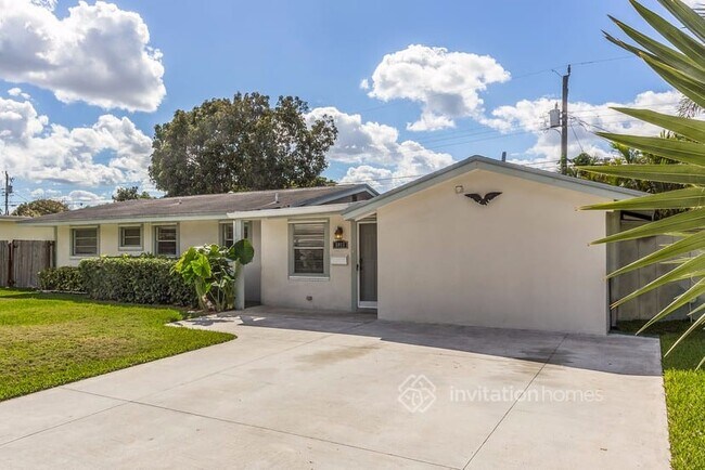 Building Photo - 5013 SW 90th Terrace