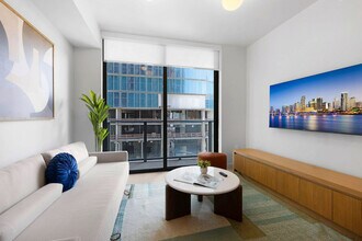 Building Photo - 601 N Miami Ave