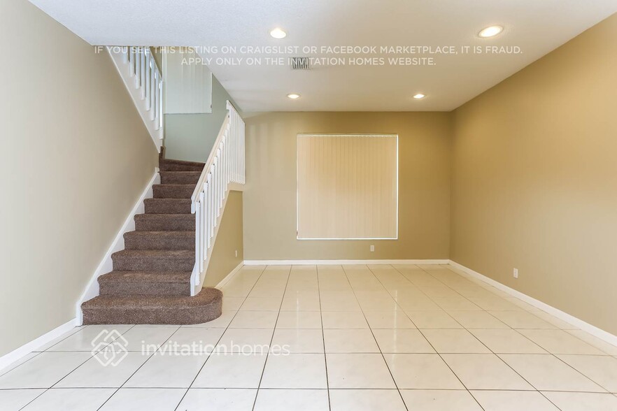 Building Photo - 3148 SW 177th Ave