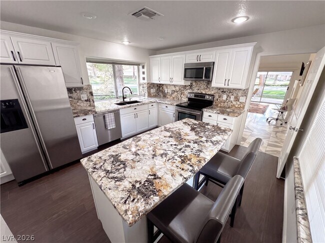 Building Photo - 7068 Bright Springs Ct