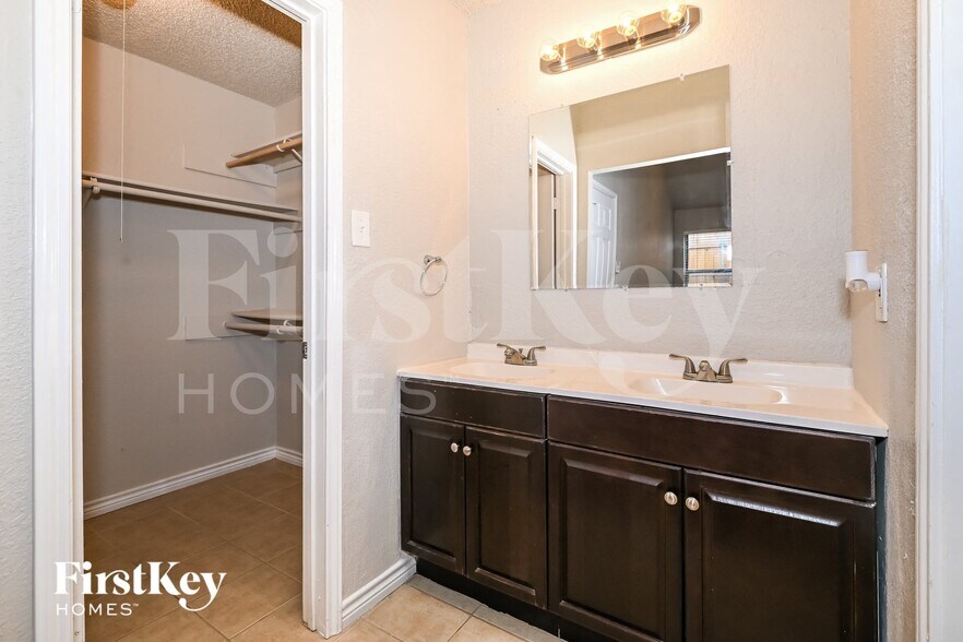 Building Photo - 4022 Rustic Trail