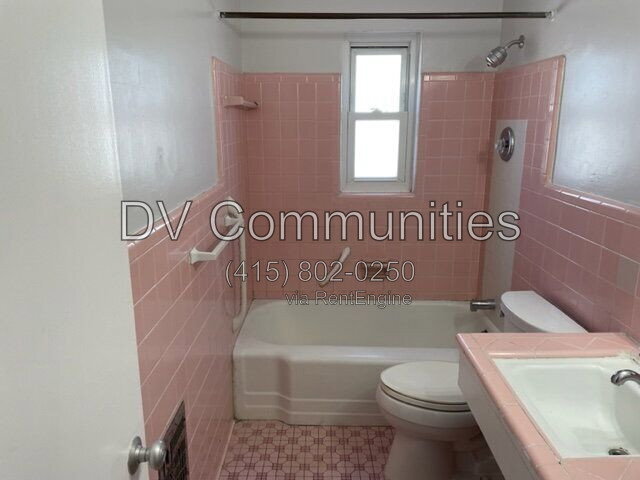 Building Photo - 888 14th Ave S