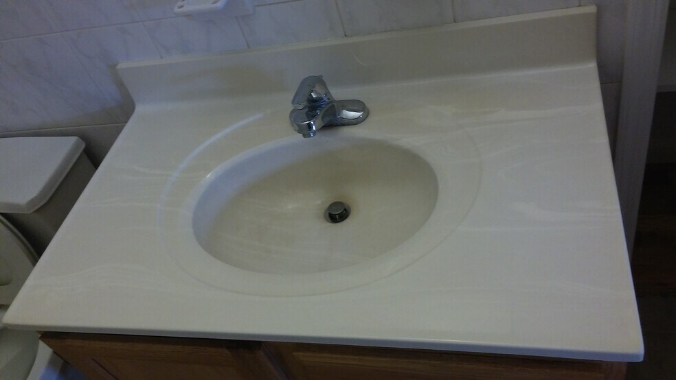 Bathroom 2 Sink (Full Bathroom - 286 Shaler Blvd