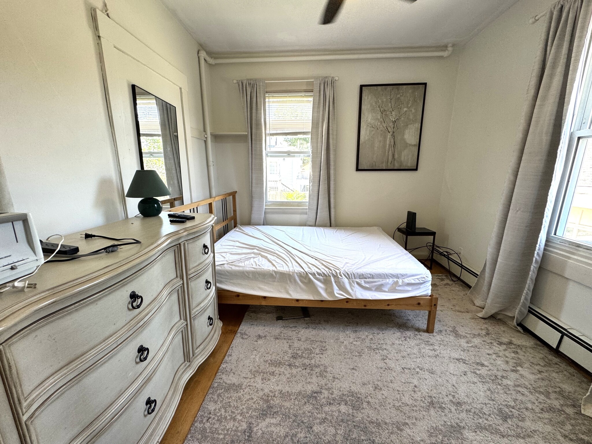 Building Photo - 184 Ash St