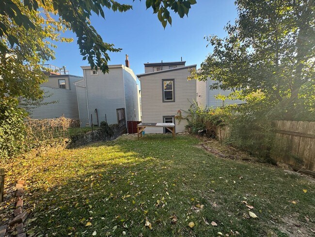 Building Photo - 308 Klotter Ave