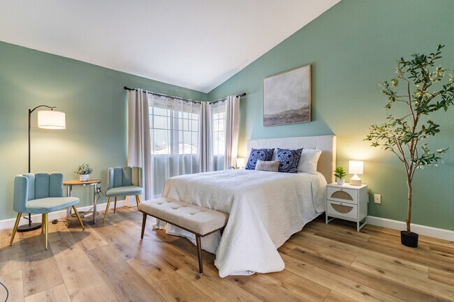 Building Photo - 1825 Hanford St