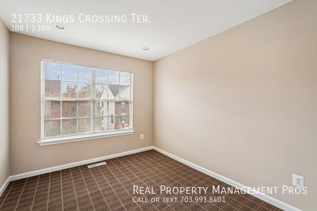 Building Photo - 21733 Kings Crossing Terrace