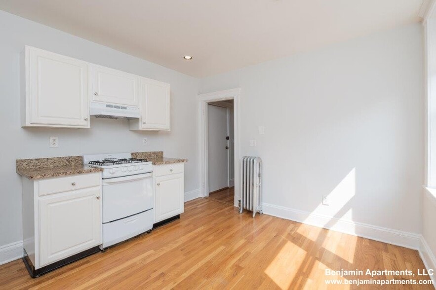 Building Photo - 8 Elko St