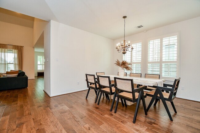 Building Photo - 4523 Juniper Ridge Ln