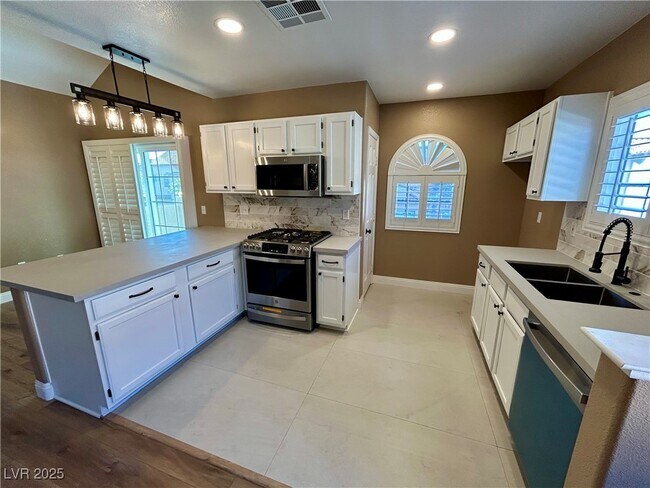 Building Photo - 2925 Wigwam Pkwy