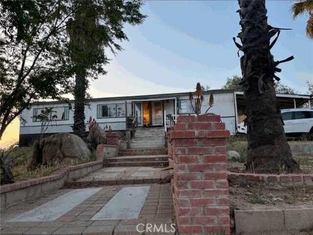 Primary Photo - 38490 E Benton Rd