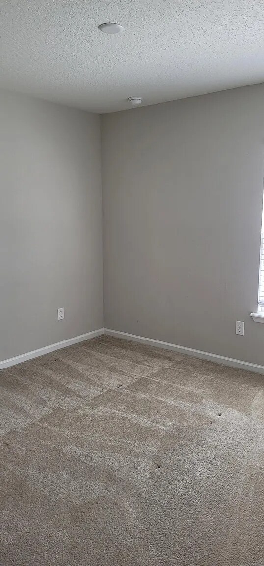 Building Photo - 7747 Sunnydale Ln