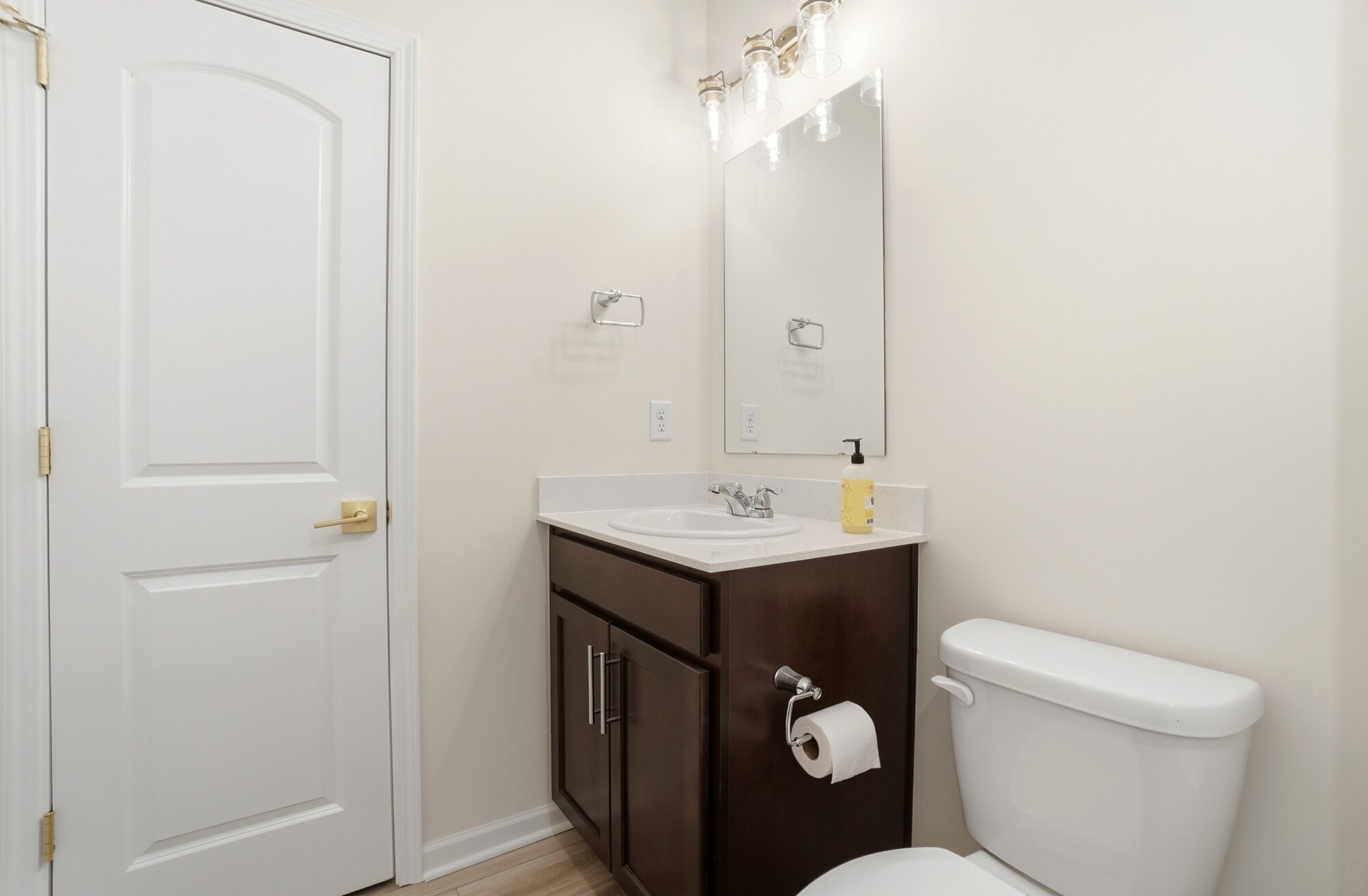 Building Photo - 1242 Fairstone Dr