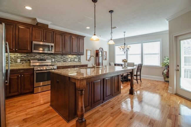 Building Photo - 3653 Velda Oaks Cir