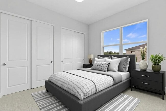 Building Photo - 15054 Wildwood Cir