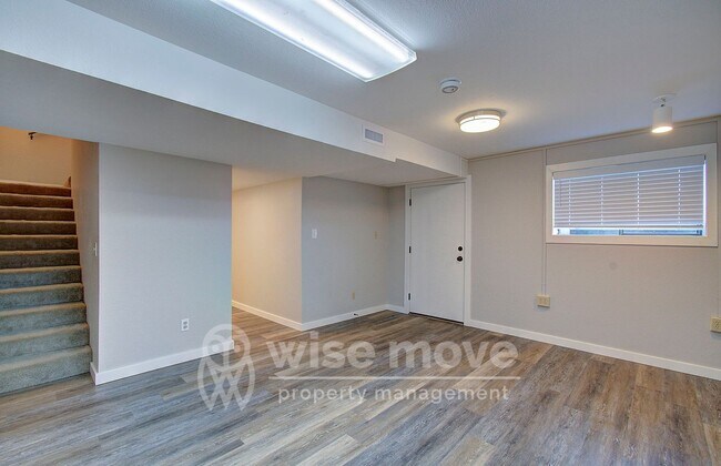Building Photo - Felida Park- 4 Bedrooms on 1.5 Acres