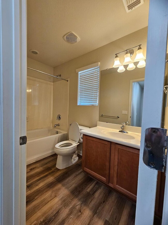 Building Photo - 2204 W Le Marche Ave