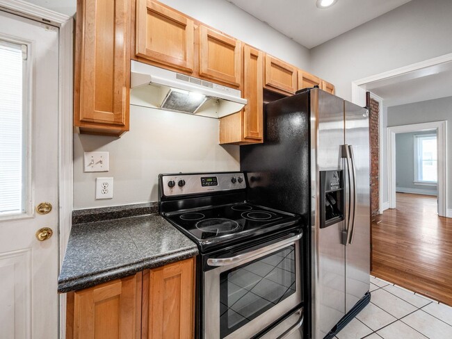 Building Photo - 193 E 2nd Ave