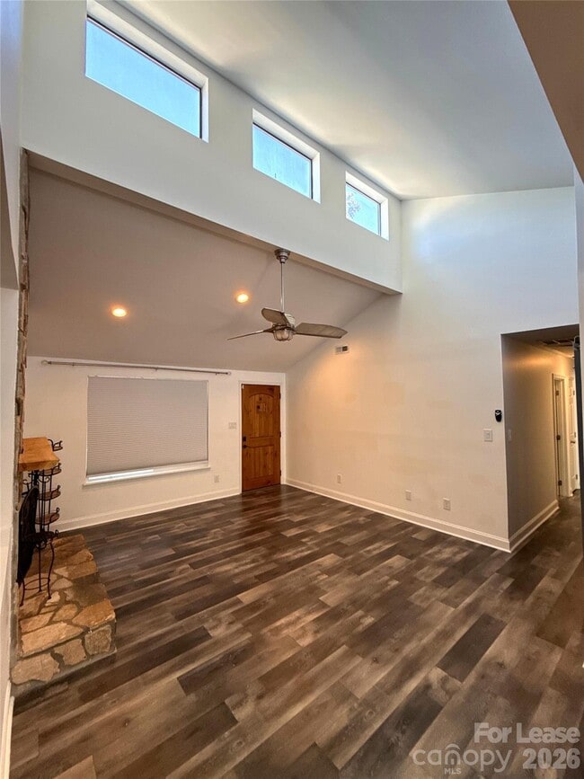 Building Photo - 6814 Pence Rd