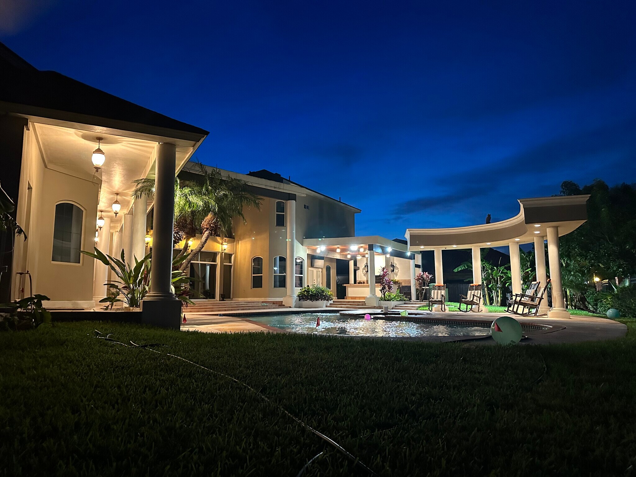 Building Photo - 2602 Deer Trl