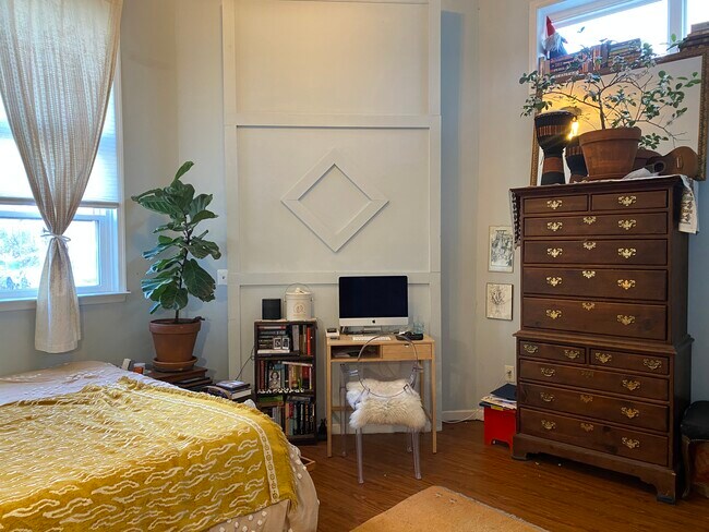 Building Photo - 1422 Wharton St