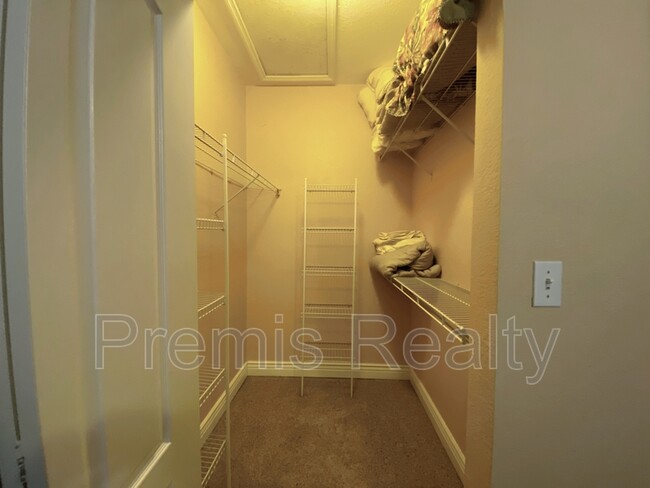 Building Photo - 2713 Via Murano
