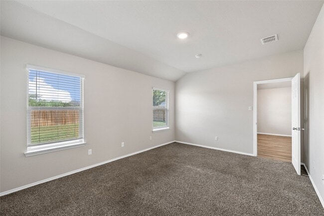 Building Photo - 6941 Guadalupe Rd