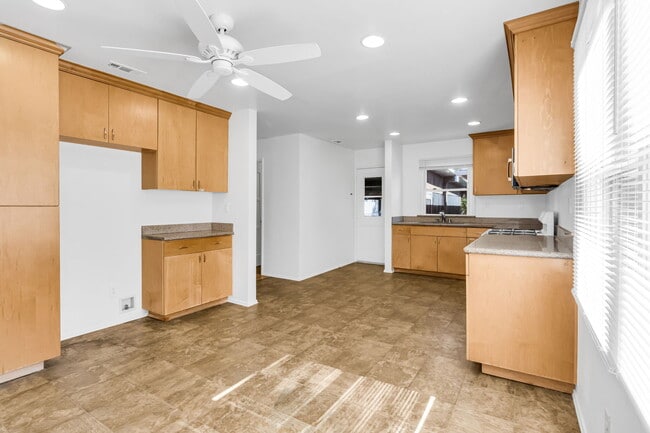 Building Photo - 4753 Choctaw Dr