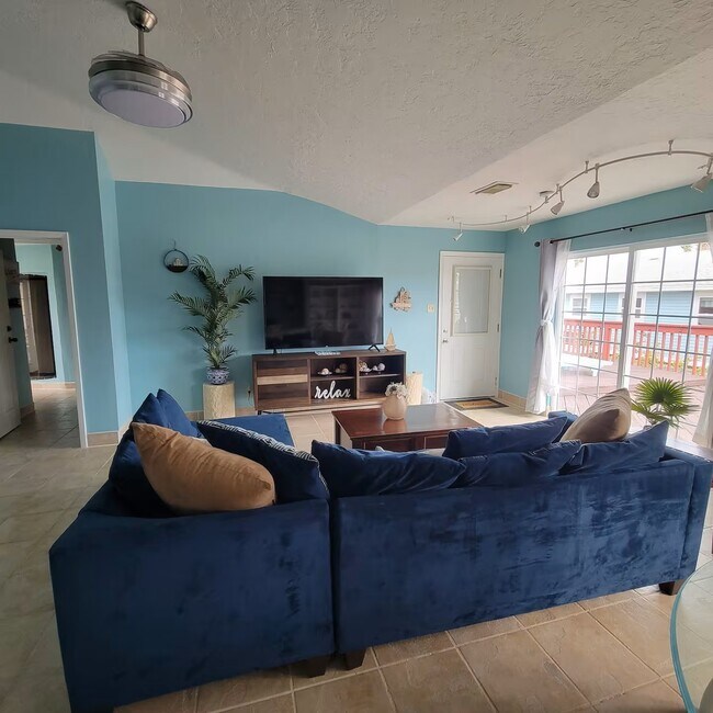 Building Photo - 22101 Lampasas Dr