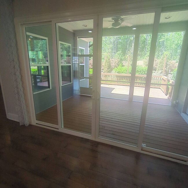 Building Photo - Beautiful 5 bed 4.5 bath in Holly Springs!