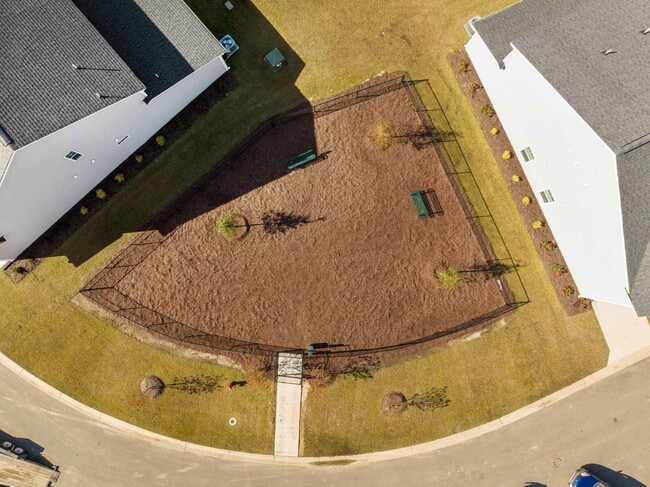 Building Photo - 2665 Virginia Mae Ln