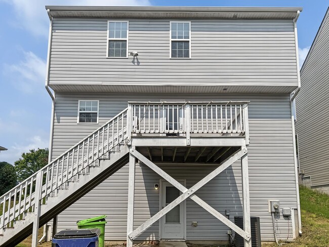 Building Photo - 3457 Kernstown Dr