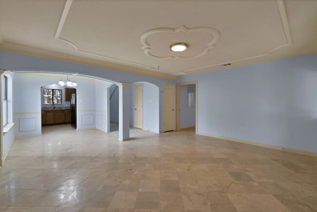 Building Photo - 3416 Stonecrest Cir