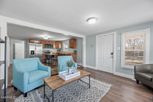 Building Photo - 2512 Ramona Ave NW