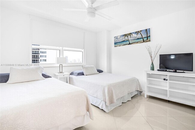 Building Photo - 2080 S Ocean Dr