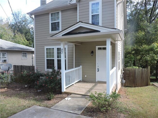 Building Photo - 27 Montgomery St SE