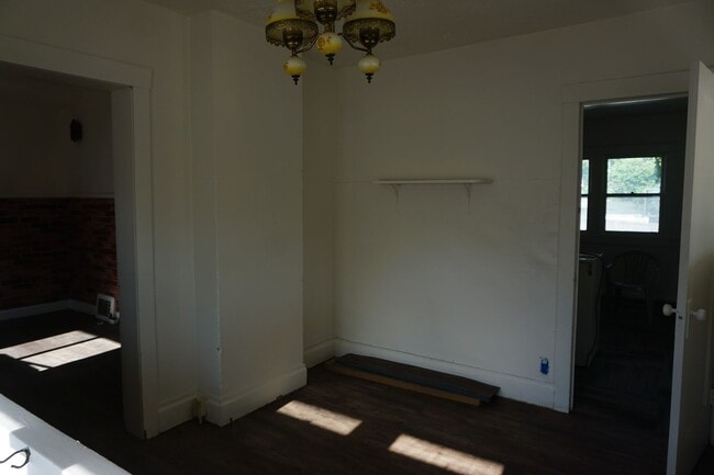 Building Photo - Great Home In Downtown Bountiful